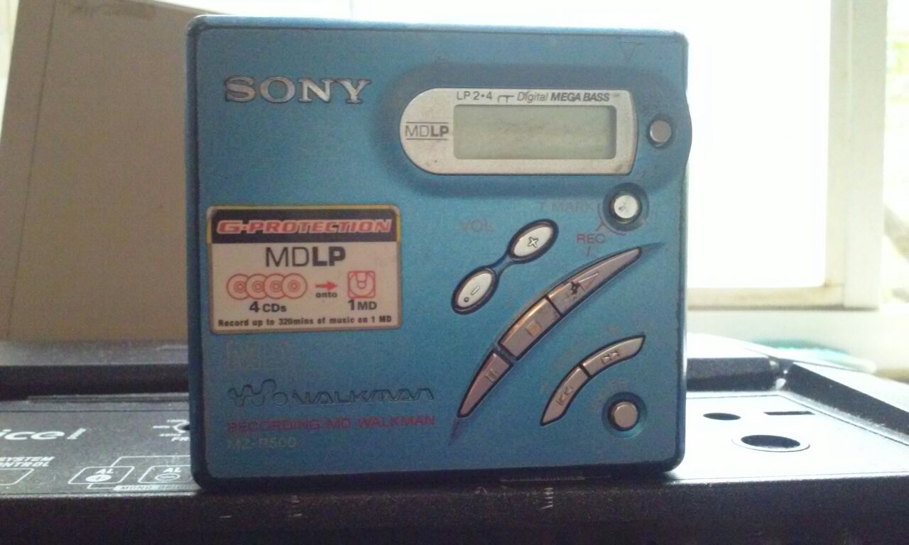 Vintage Sony Minidisc Walkman