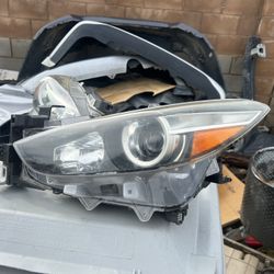 Mazda 3 2015 Hatchback Headlights 