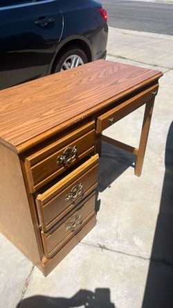 Wood dresser desk