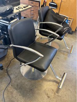 Salon chair