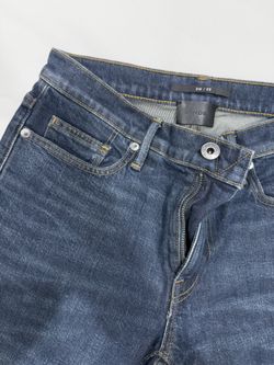 Brand New Men's Vince Blue Jeans, Size Waist 28
