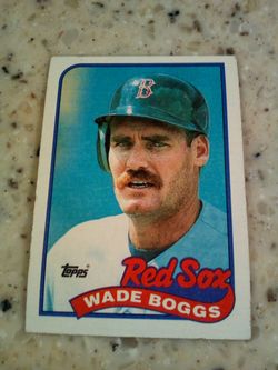 Vintage 1989 Topps baseball/ Wade boggs/ Boston red Sox/ third base/ card # 600