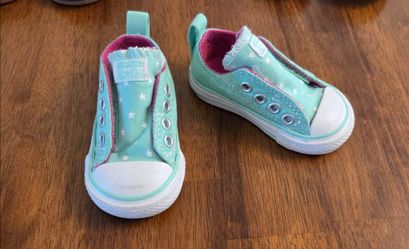 Lot of 9 toddler Size 3 Shoes