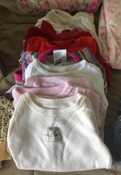 Lot of baby girl clothes all seasons 0-9 months items