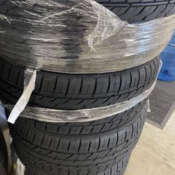 Brand New - Arroyo Grand Sport A/S 225/45R18 ZR 