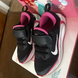Nike Girl Shoes Size 12