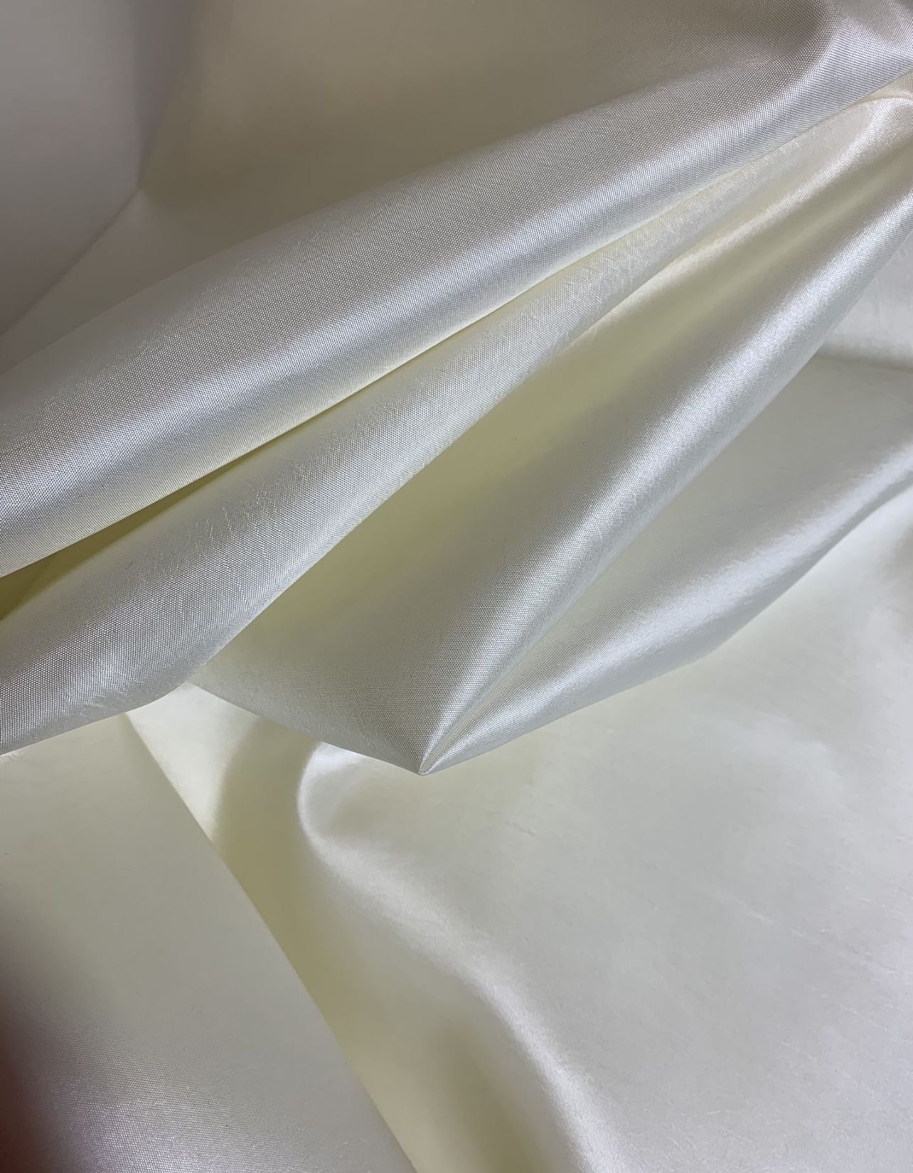 10 Cream Colored Taffeta Fabric Cuts