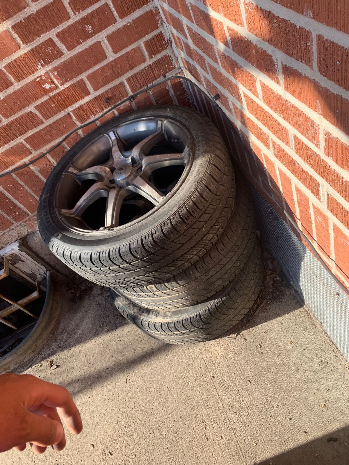 Tires 17 Inc