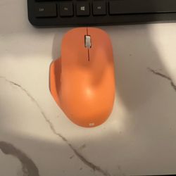 Wireless Microsoft  Mouse And Keyboard 