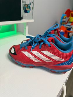 Boys baseball cleats