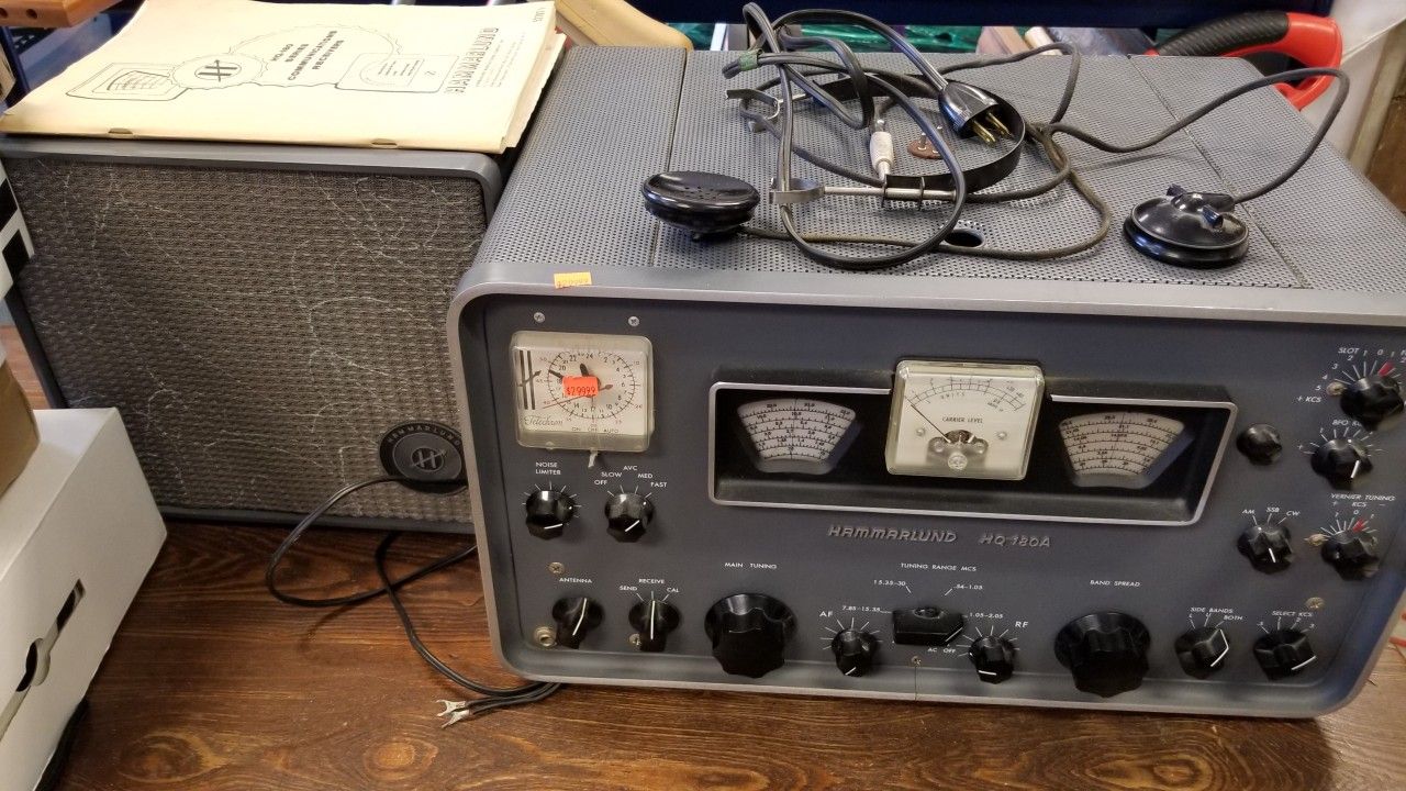 Hammarlund HQ 180A communications receiver