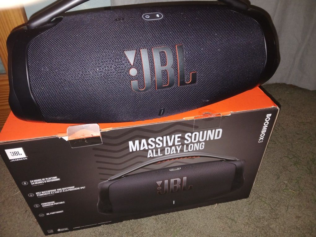Boom box 3 for Sale in Hillsboro, OR - OfferUp