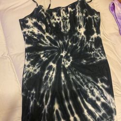 Cute tie-dye black dress