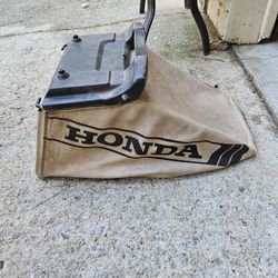 Honda HR215 Bagger And Plug 