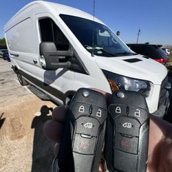 Car Keys/Fobs/Llaves De Autos