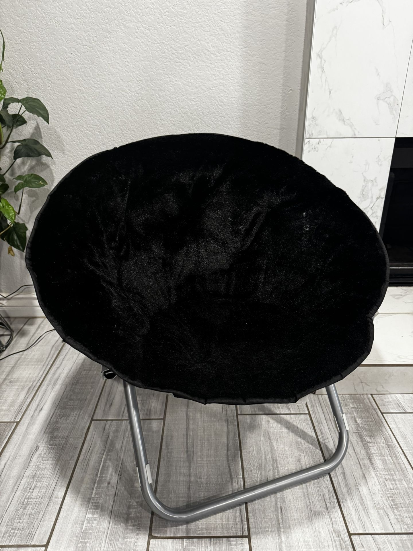 Folding Saucer Chair