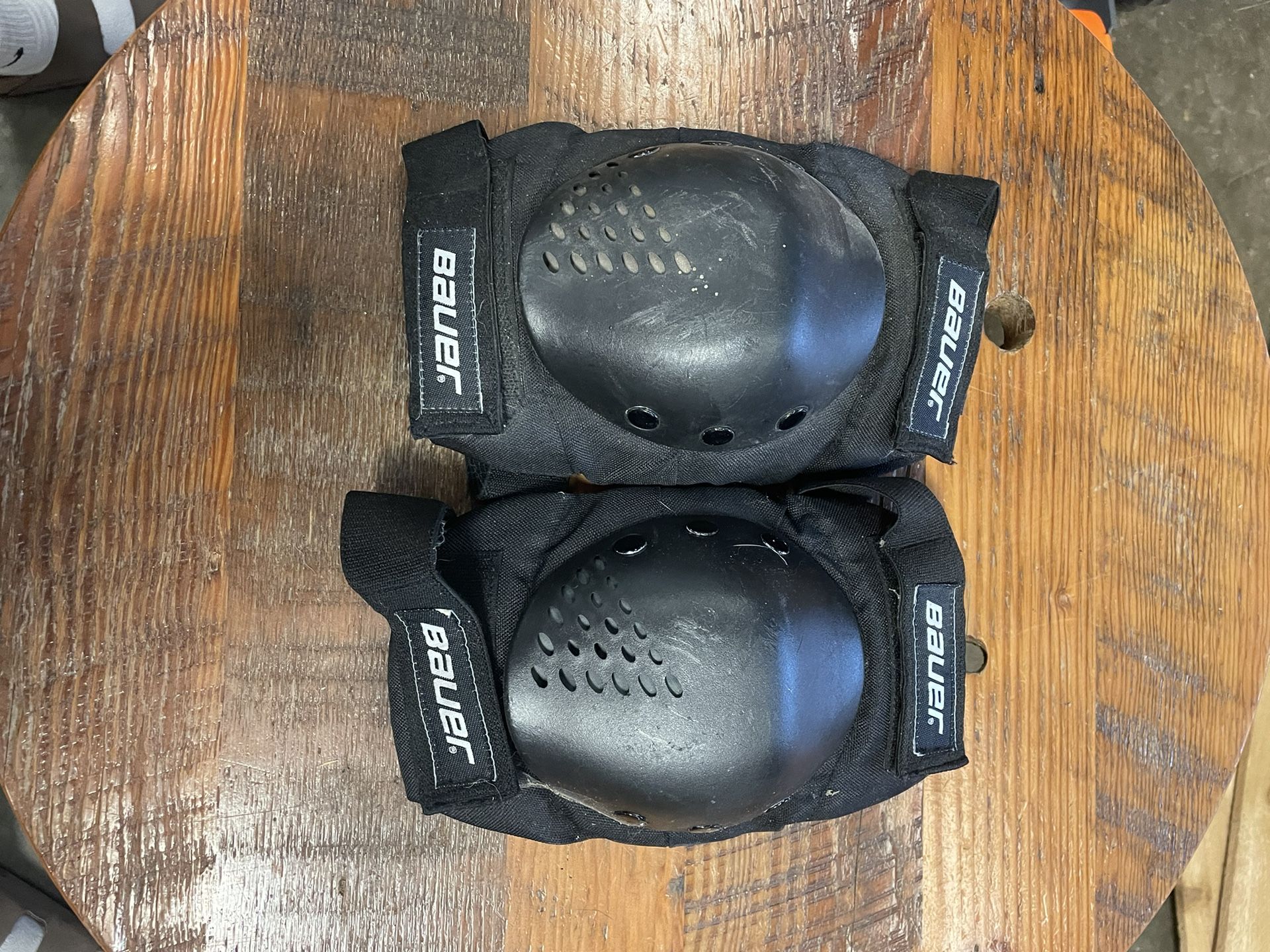 Bauer Knee Pads
