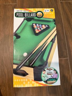 Table top pool table