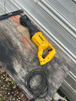 Dewalt corded sawsall.