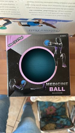 New 5lb Medicine Ball