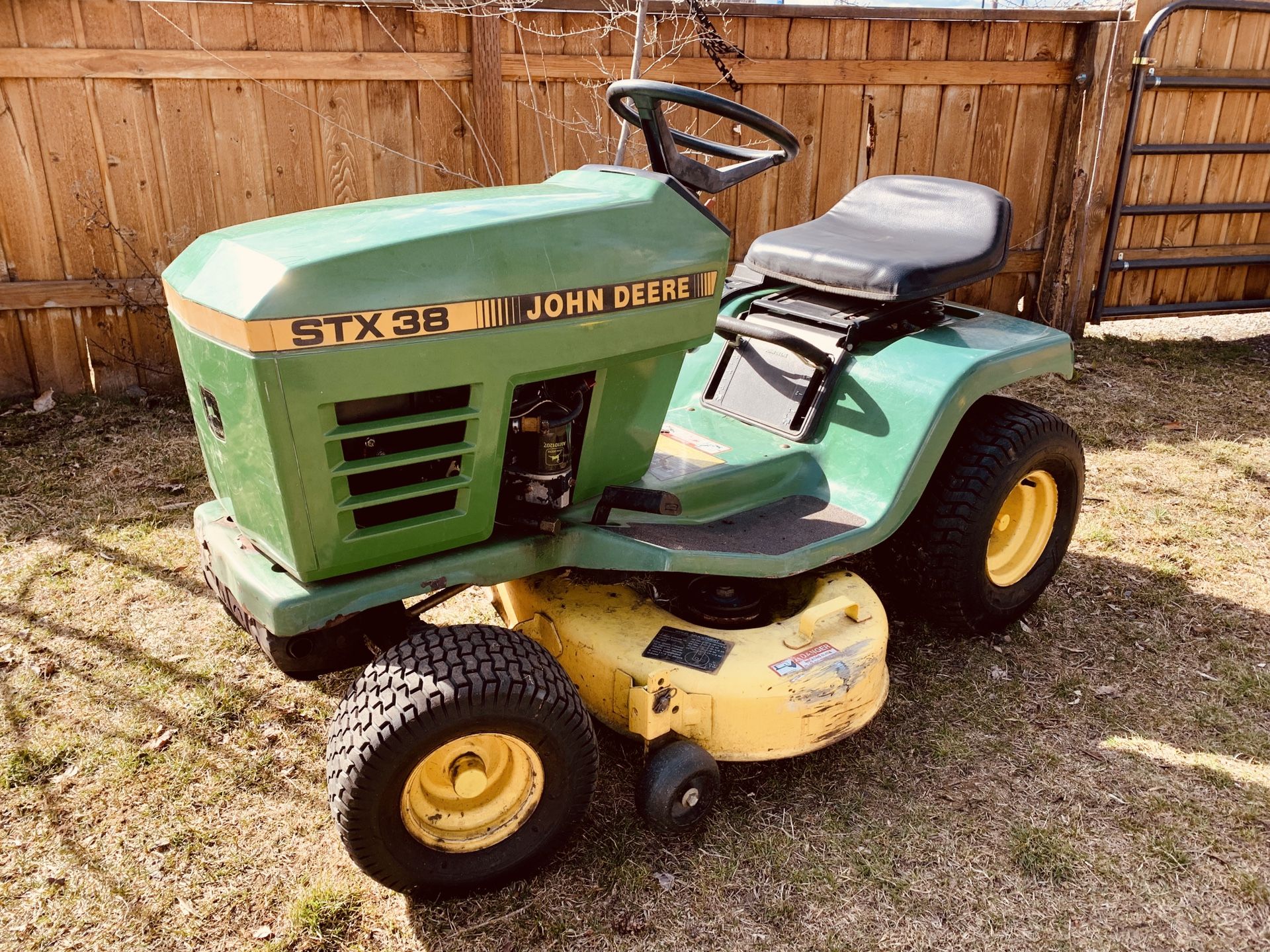 John Deere Riding Mower