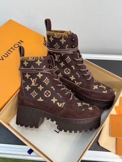 LV Women’s Boots With Box 2026 New