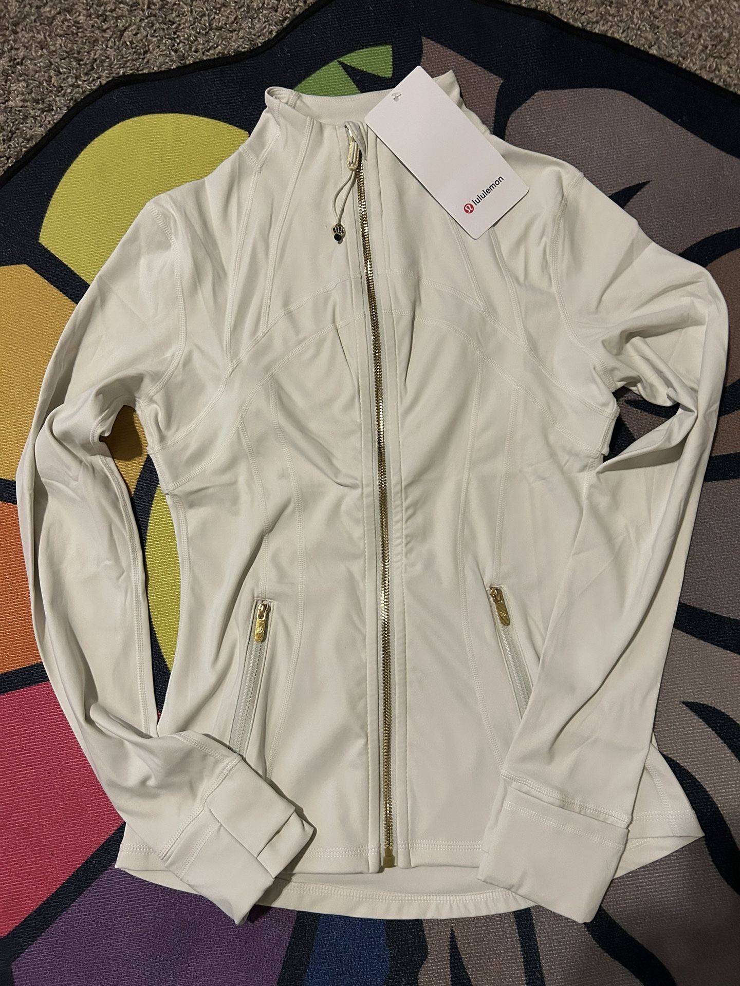 Cream Gold zipper Lululemon define jacket