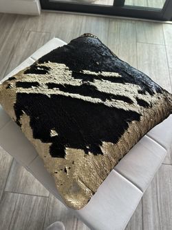 Beautiful Sequin Pillow - Almohadón De Lentejuelas