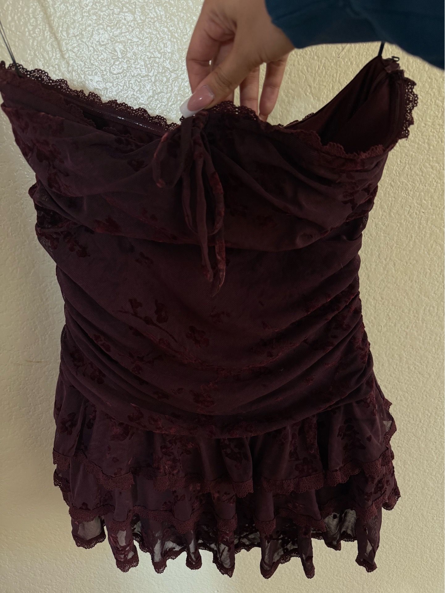 DRESS