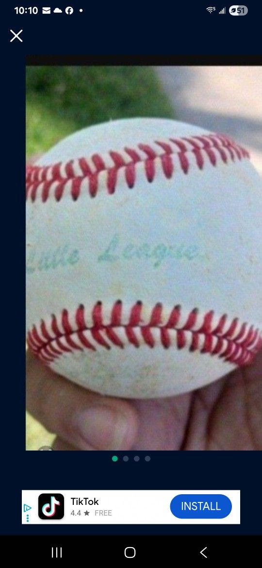 BUCKET OF ( 25) Baseballs "MIXED" IF YOU DO NOT HAVE $85 PLEASE DO "NOT" CONTACT ME. "FIRM" PRICE