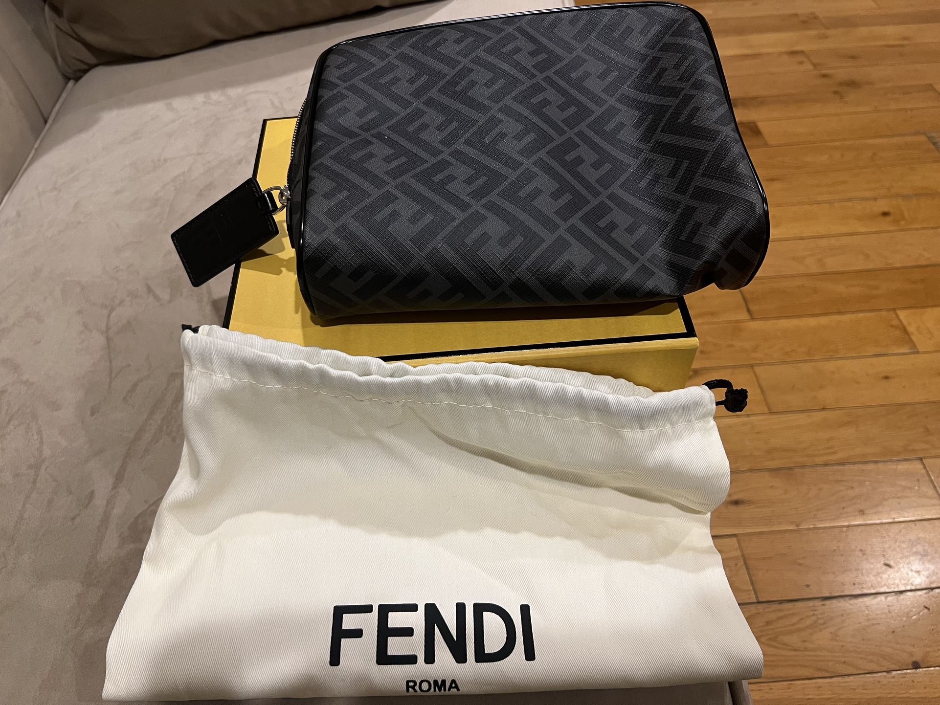 Fendi Monogram Print Zipped Toiletry Bag Grey