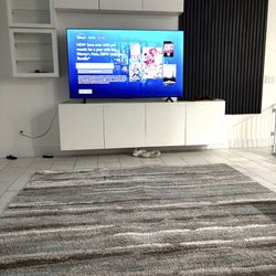 70” Tv