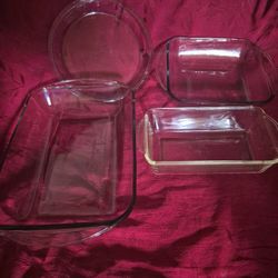 Pyrex baking set