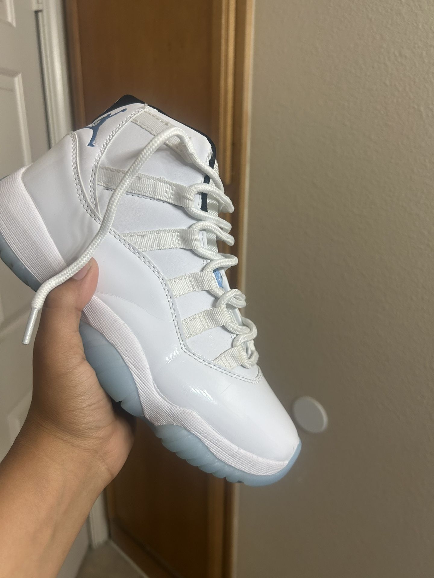 11s Columbia Blue Jordans On Feet 11 Columbia Jordan 11 Low Legend