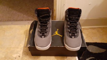 Mj