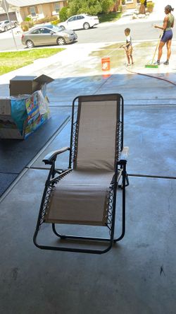 Free lawn chairs