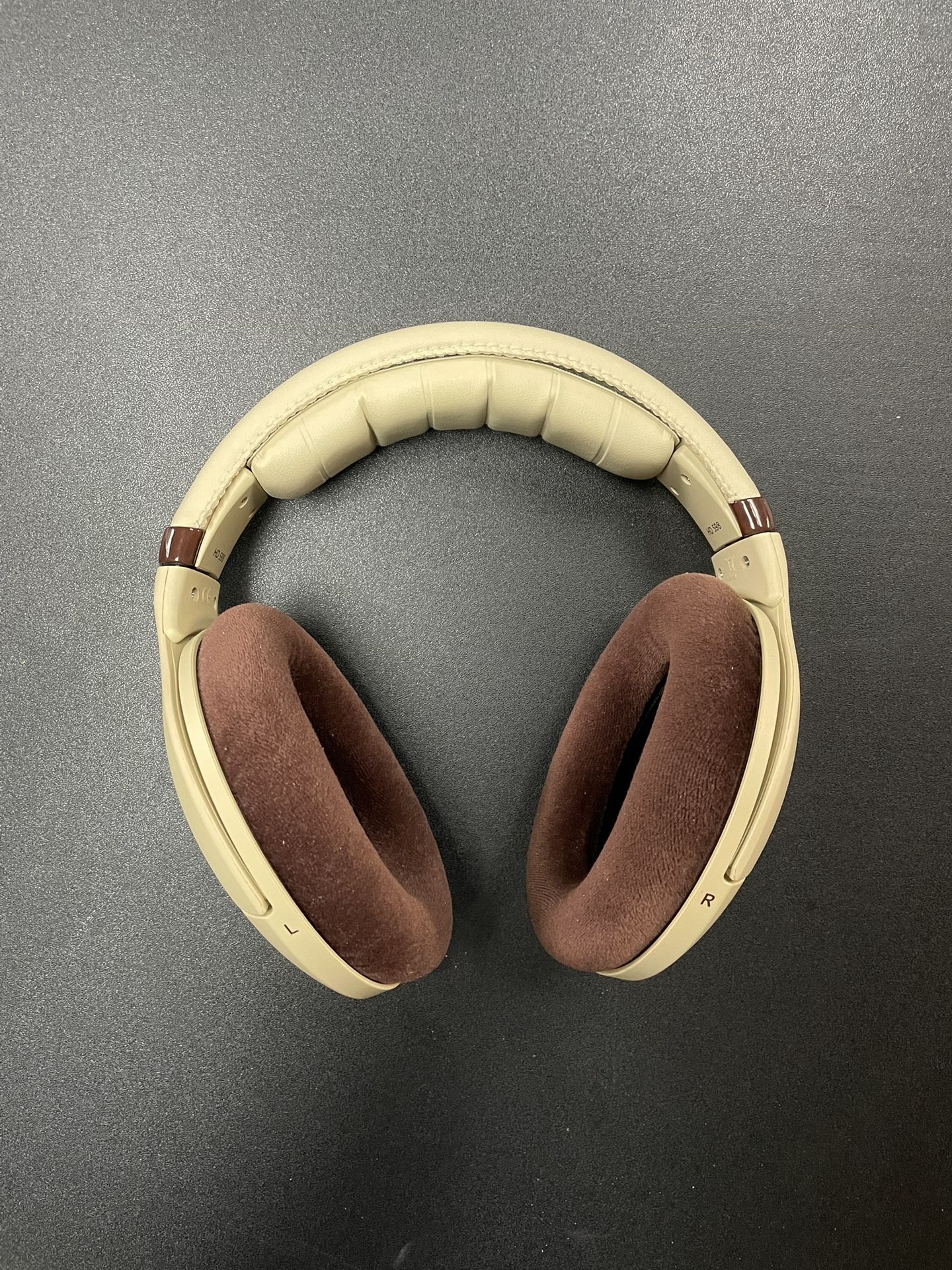Sennheiser HD 598 Studio-Grade Headphones
