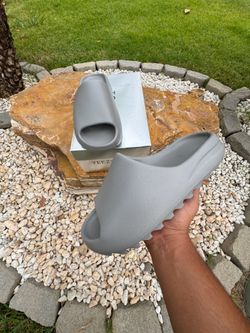 Yeezy Slide Ys-01 “Gray”