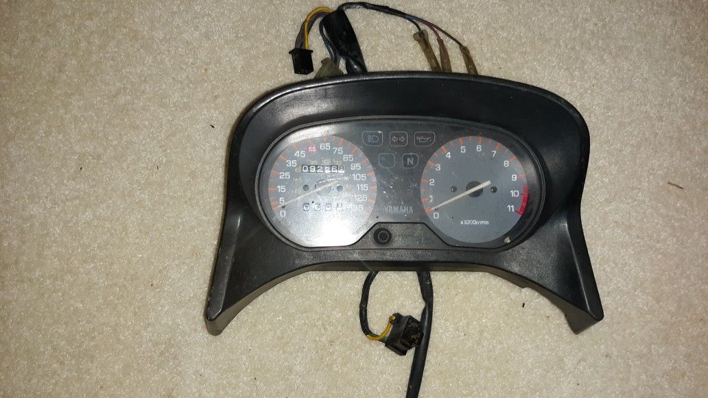 Yamaha seca 600 instrument cluster