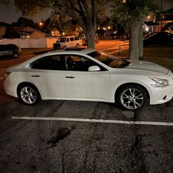 Nissan Maxima 2013