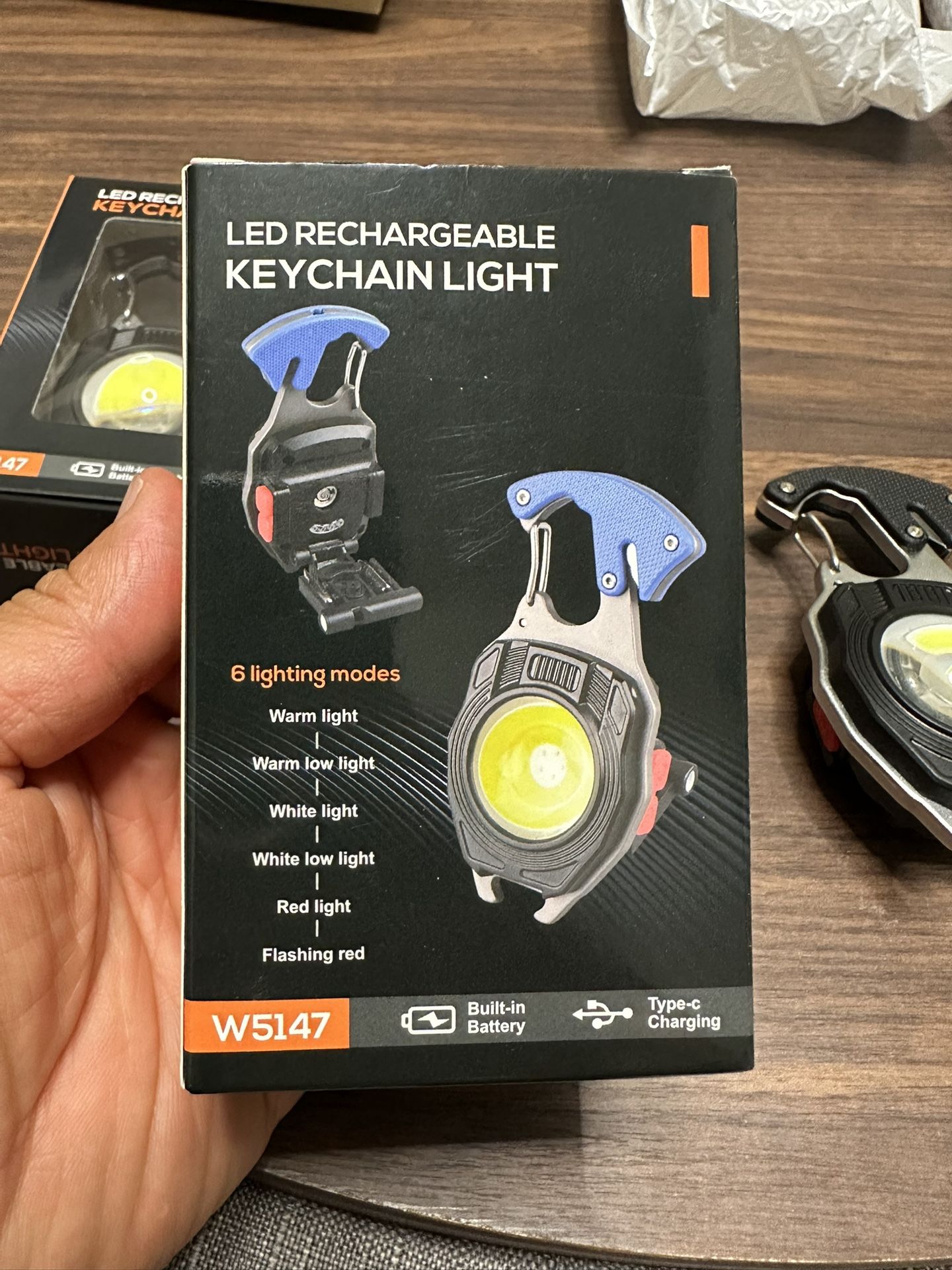 Clearhill Rechargeable COB Keychain Flashlight, Mini LED Keychain Work Light with 3 Light Sources,5 Modes,800amh, 1000 Lumens with Bottle Opener and M