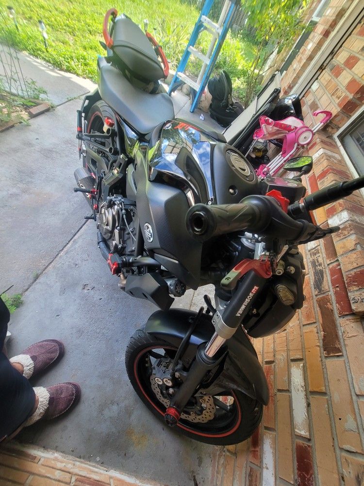 2016 YAMAHA FZ. 700