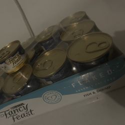 Fancy feast 24 packs.