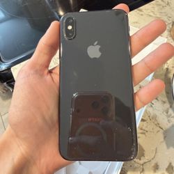 iPhone Xs Cracked Screen Unlocked 