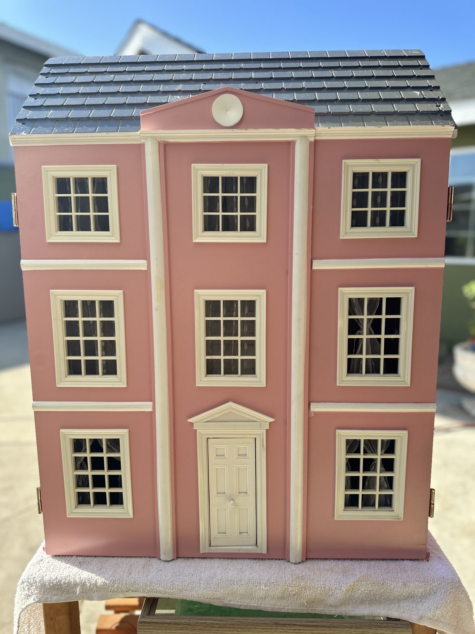 Doll house