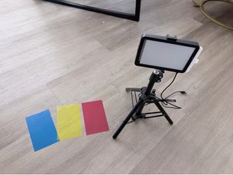 USB LED Video Light with Adjustable Tripod & Color Filters – Dimmable