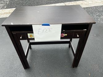 Free desk