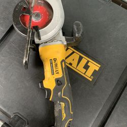 Dewalt Saw 