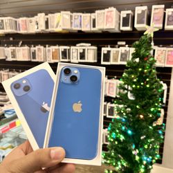 iPhone 13 Unlocked Open Box  + Warranty 