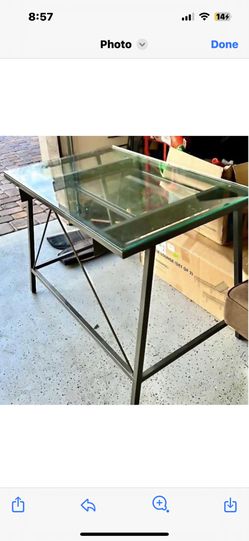 Desk / Table